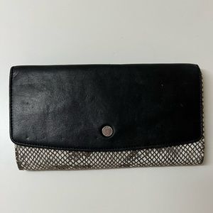 Danier leather wallet